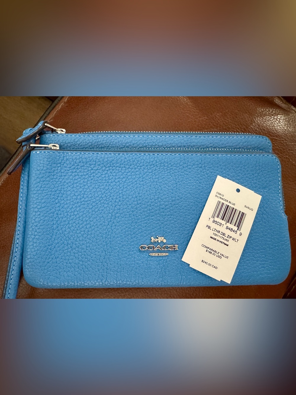 Coach NWT Double Zip Wallet / Wristlet C5610